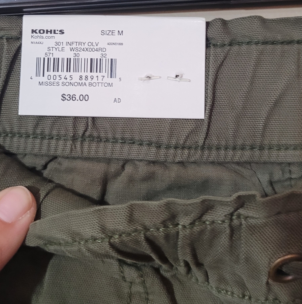 Sonoma Olive Green Capri Cargo Pants - Picture 3 of 5